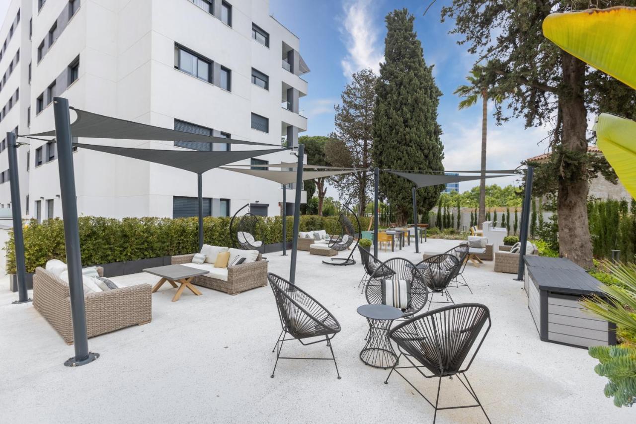Luxury Brand New 2-bedroom Apartment, 3 Min Walk To The Beach! * Marbella